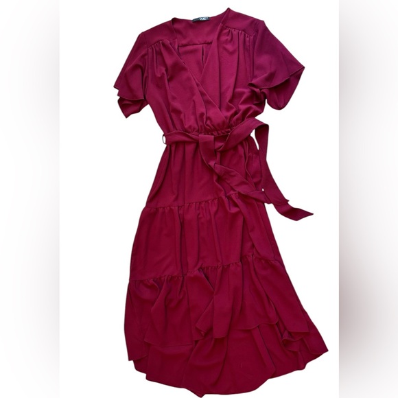 Quiz Crepe Maroon Tiered Wrap Dip Hem Dress Ruffle Cap Sleeve US 12 Whimsigoth - Picture 1 of 13